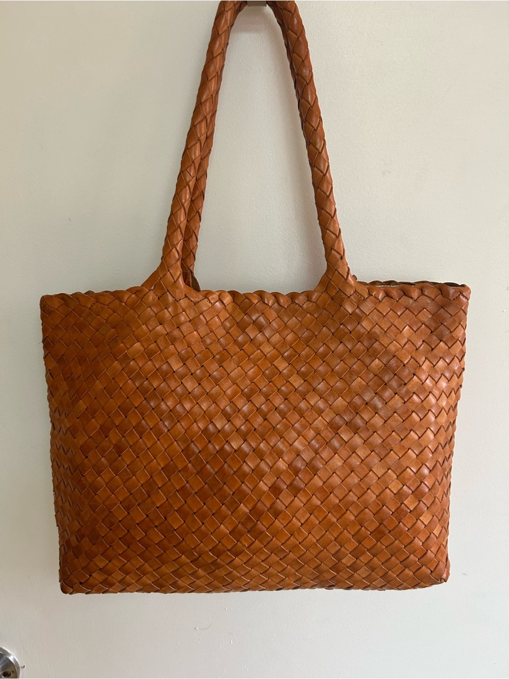 Milaner mini Elena woven handbag in  vachetta premium leather.